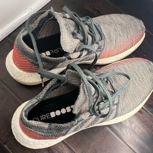 Adidas Boost men’s size 10